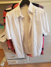 16 Skjorte str 42